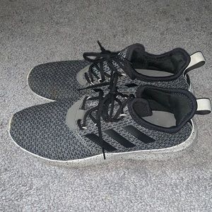 Adidas track shoes•size 10.5•used